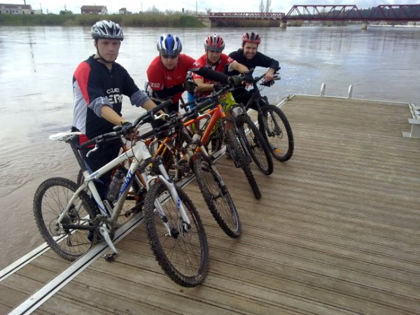 [07032010108.jpg]