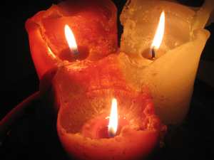 [melted_candles.jpg]