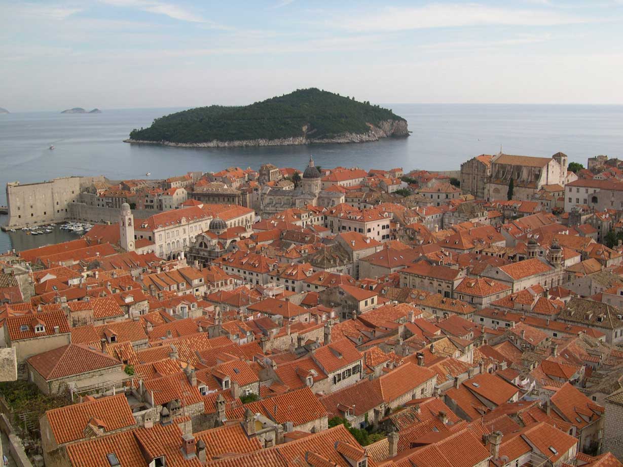 [dubrovnik-rooftops.jpg]
