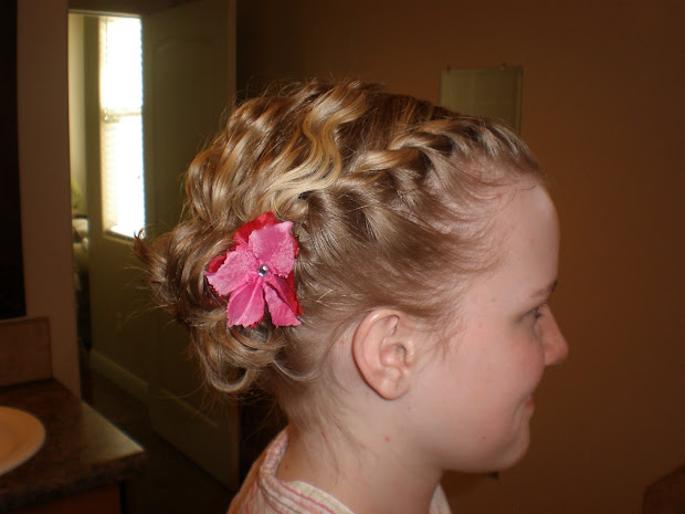 girl hairdos & ideas updo