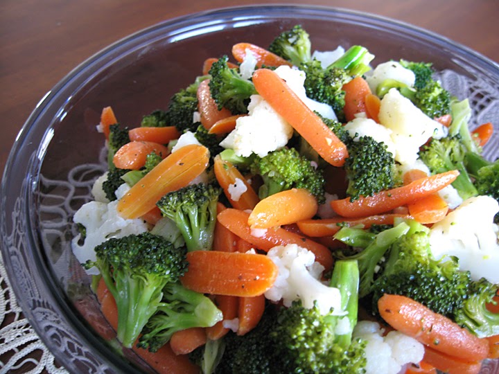 Nature's Kitchen Steamed Vegetable Salad