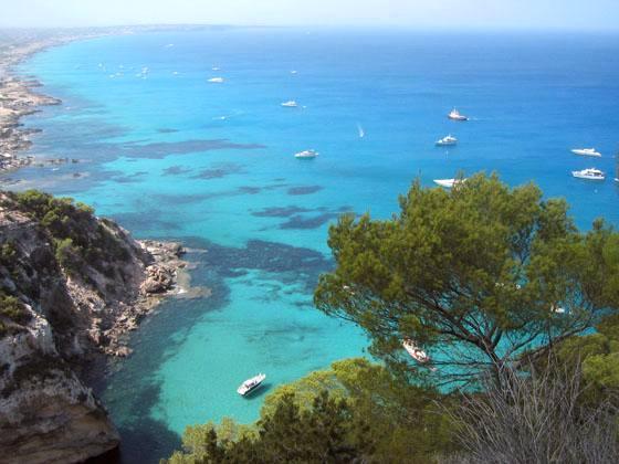 http://3.bp.blogspot.com/_djElPRadoRQ/S7-iNecApBI/AAAAAAAAAAk/dSO9DXQ85ls/S660/Formentera.jpg