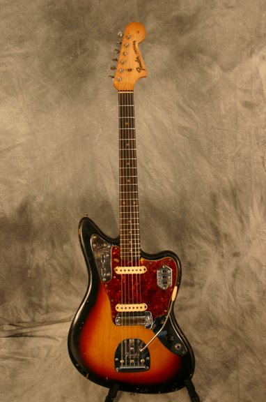 dating a fender. The serial number is 94XXX, dating this one to 1962.