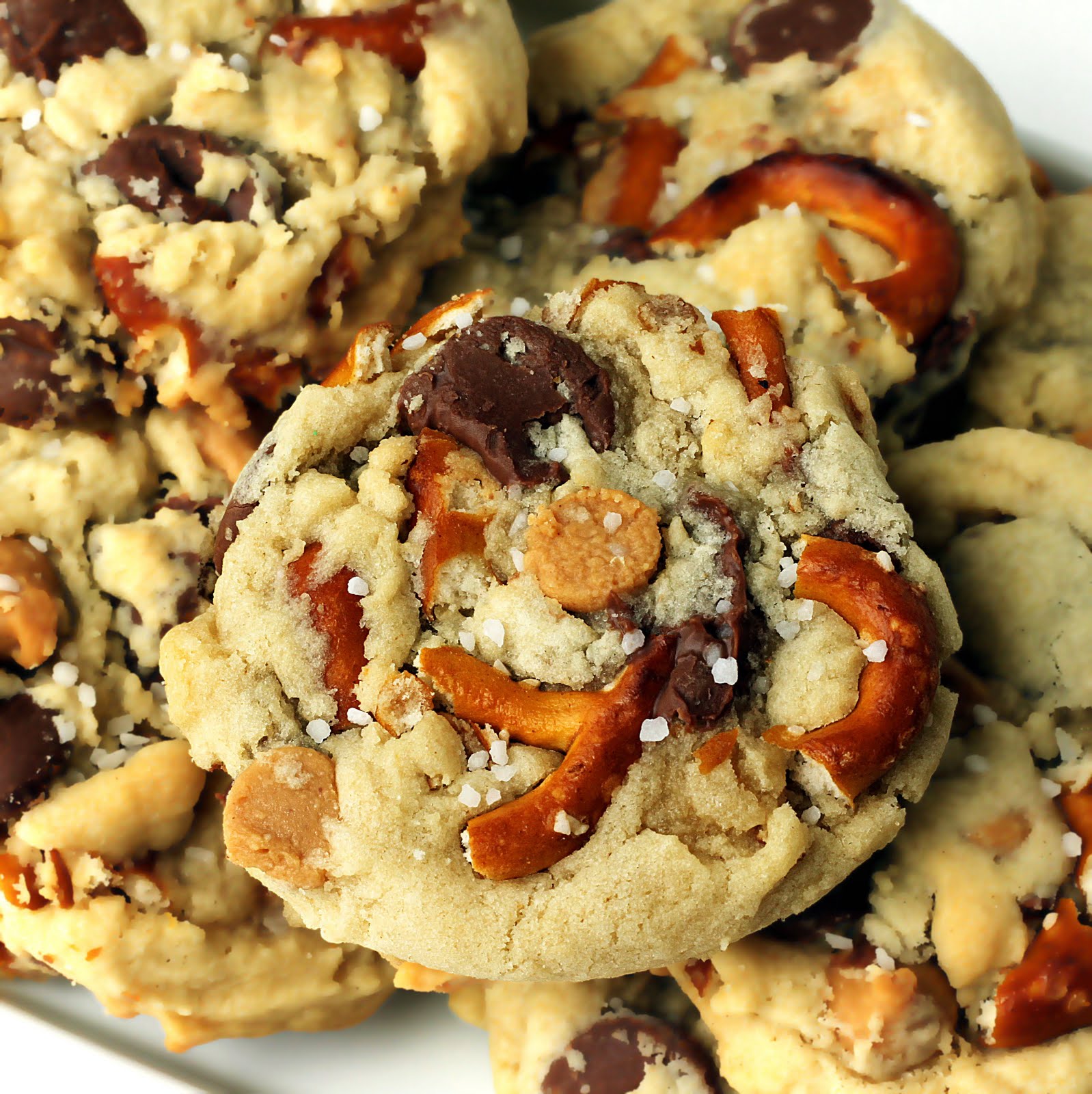 Sugar Cooking Pretzel Cookies with Chocolate & Peanut Butter Chips