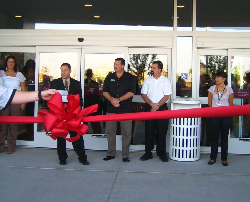 grand opening pic