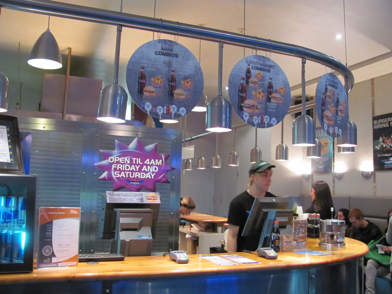 Mrs Cake Burger Fuel, Wellington