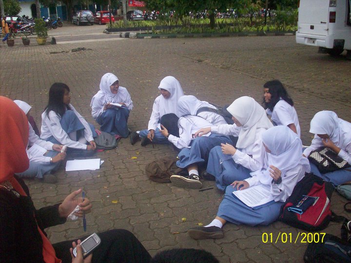 kegilaan sepuluh delapan smalan balam :))