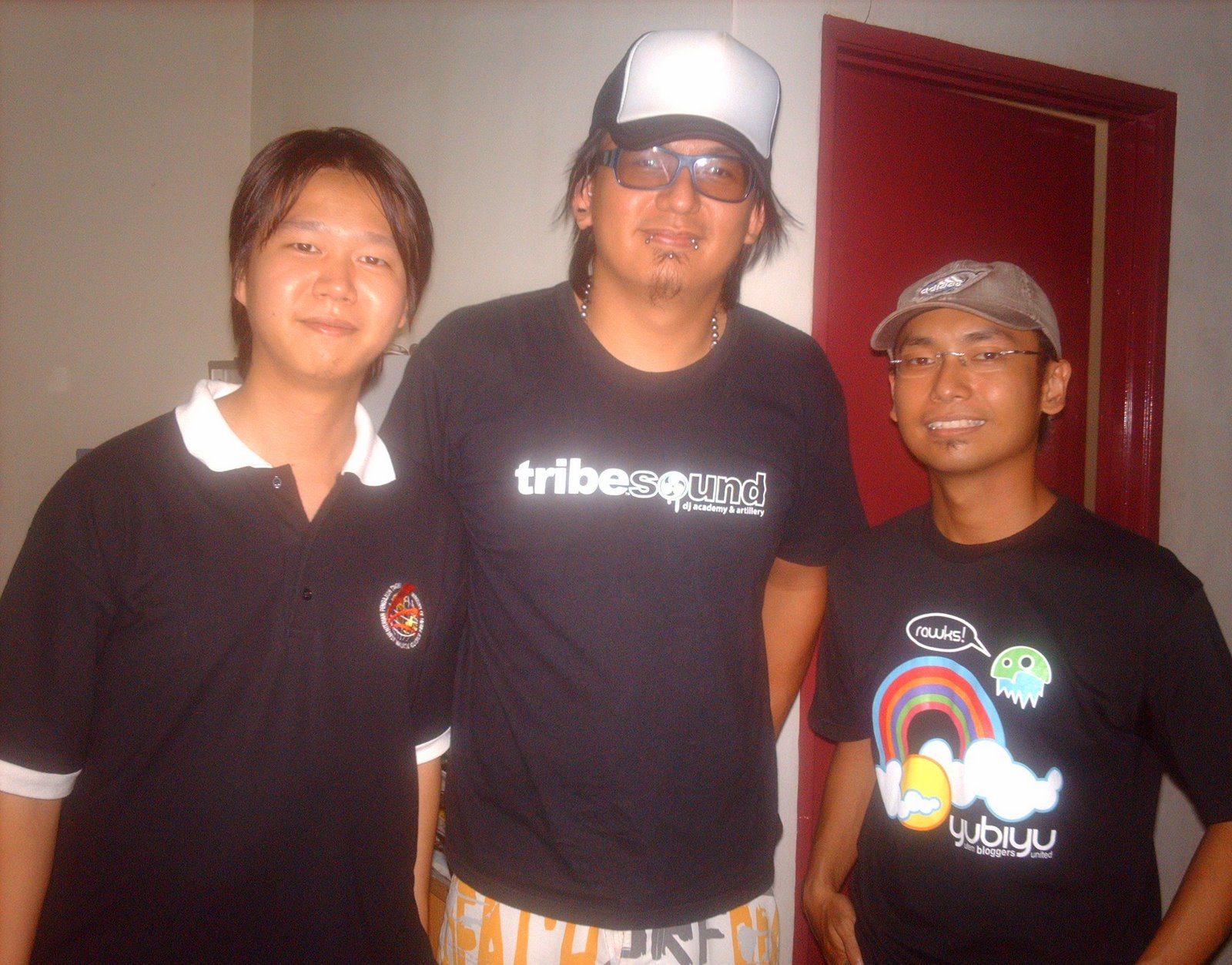 [PICT4200+-+Copy.JPG]