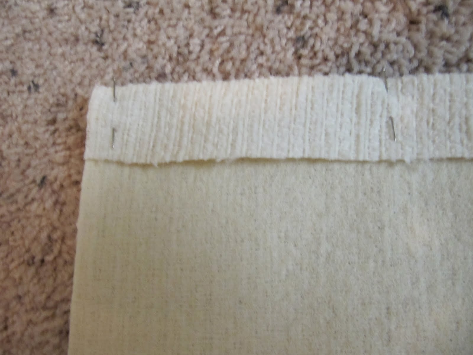 DIY Howto Button Pillows