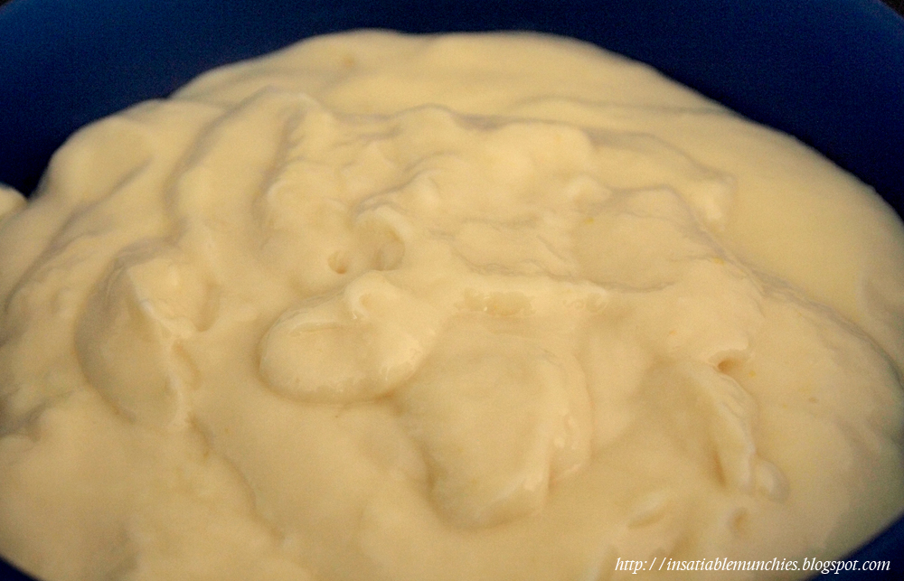 Thick and gooey lemon custard