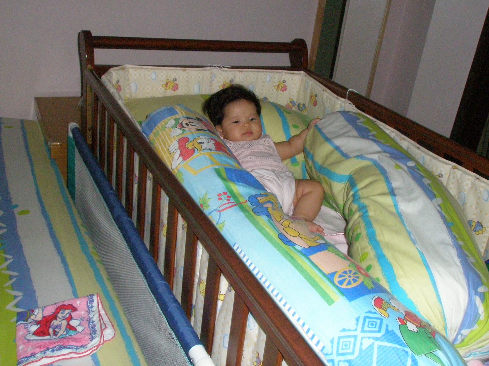 [Feeding+BB+C+meds,+mooncakes+023.jpg]