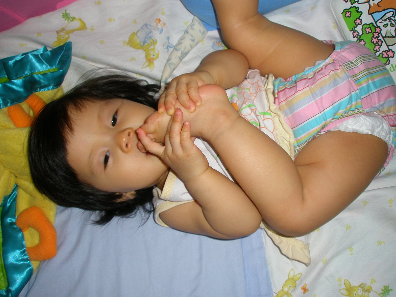 [Organic+yoghurt,+BBC+sucks+toe,+Aly]