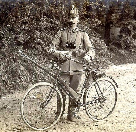 [guns-and-bikes.jpg]