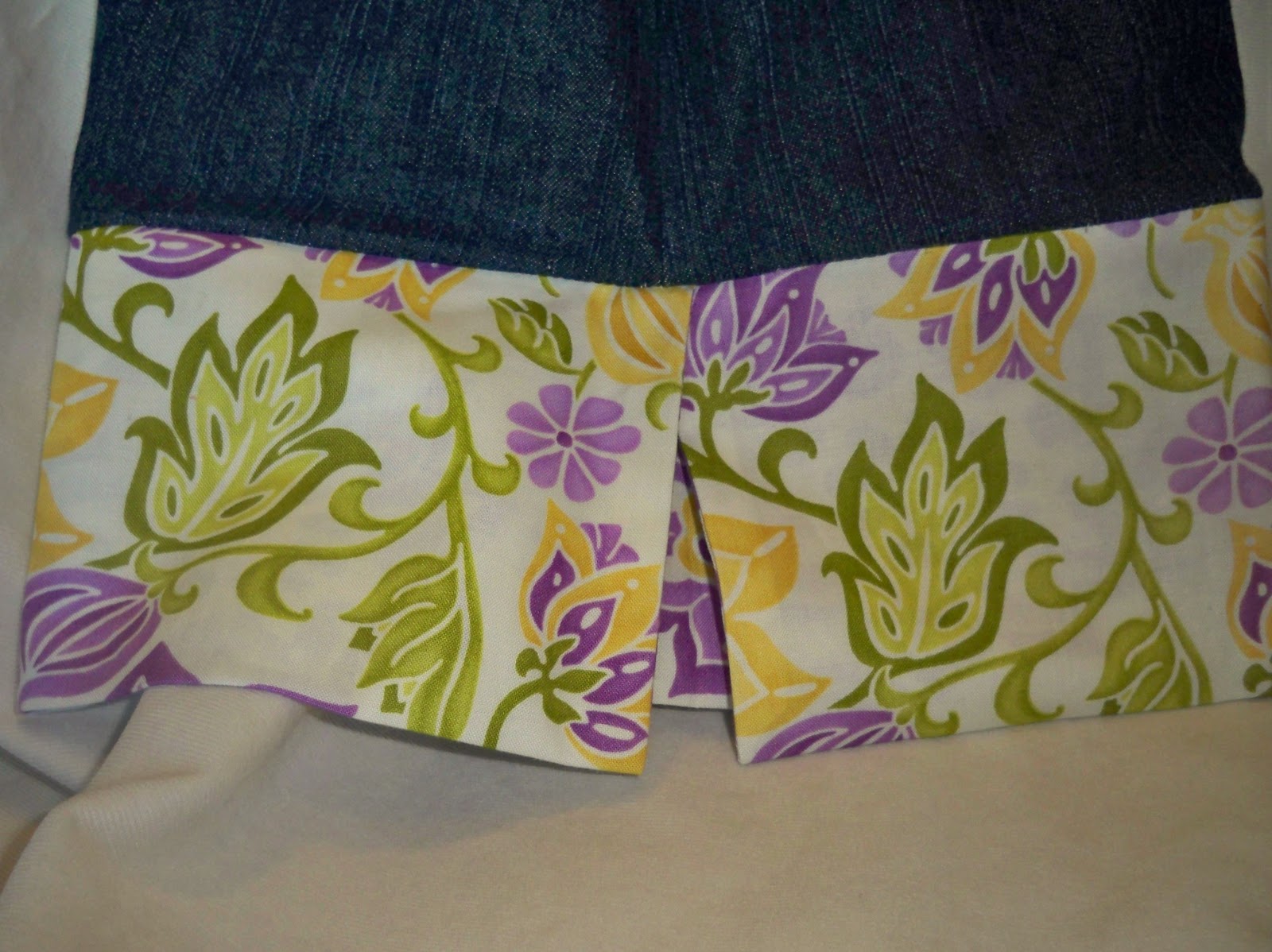 Sew Incredibly Crafty Toddler Jean Skirts