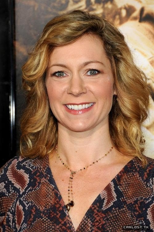 [Michael_Emerson_Carrie_Preston_The_Pacific_Premiere_016.jpg]