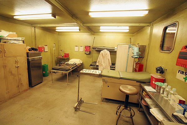 [bycarlost.blogspot.com_4x05_Detras_de_Escena_03.jpg]