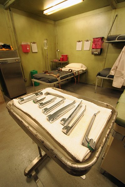 [bycarlost.blogspot.com_4x05_Detras_de_Escena_01.jpg]