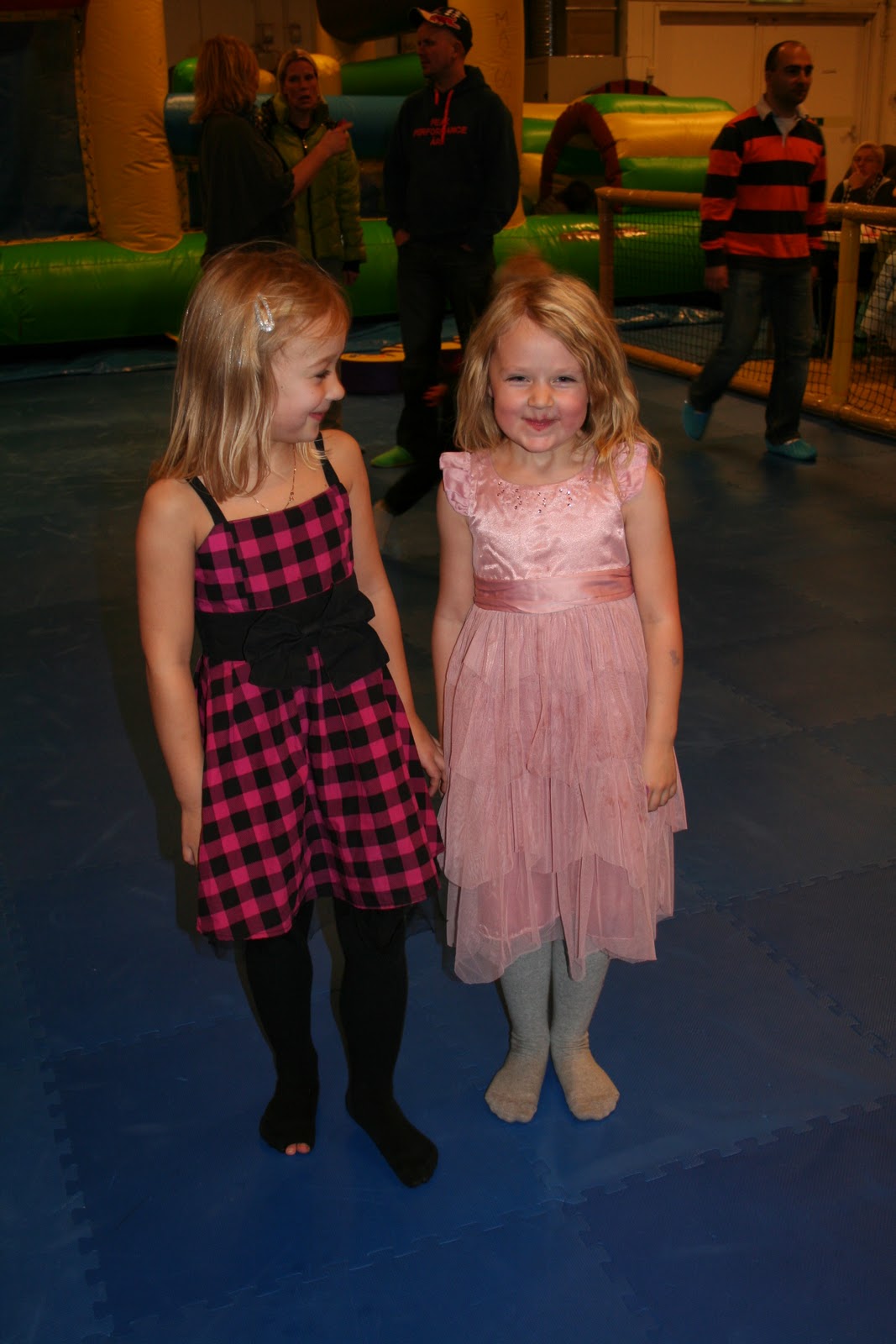 Mamman mia och fyra små troll: november 2010
