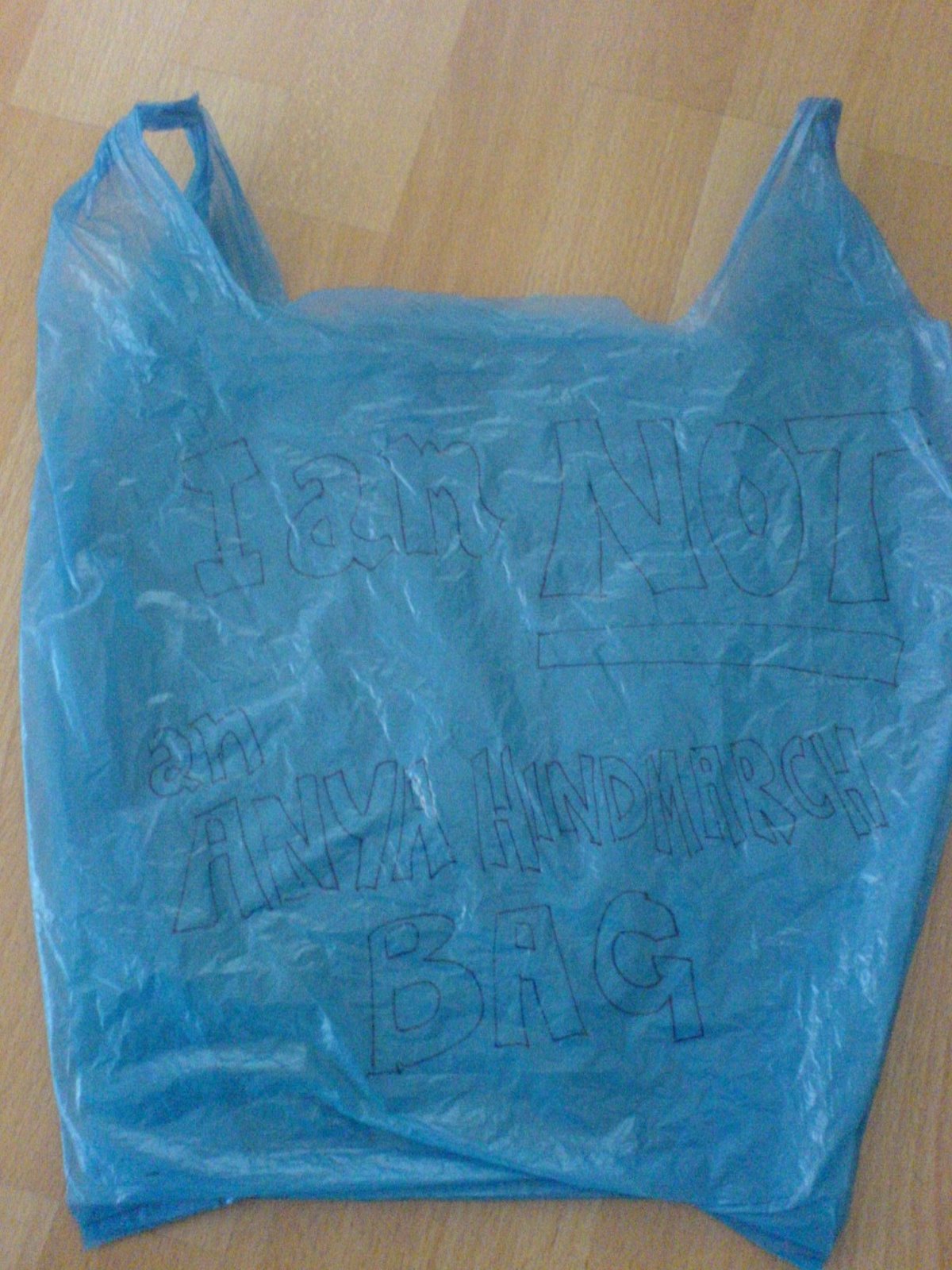 [anyahindmarchnot.JPG]