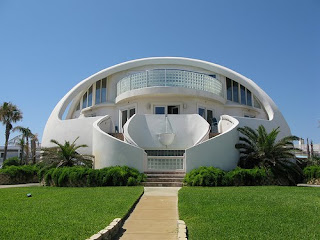 10 Desain Rumah Teraneh Di Dunia [ www.BlogApaAja.com ]