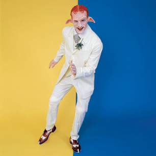 [Matthew-Barney-C4.gif]