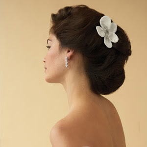Hairstyles For Winter Weddings