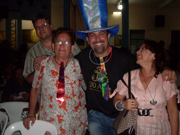 [festa+marista+20+anos+2008+123-700520.jpg]