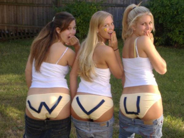 Posted by WWWWWW at 9:40 PM 1