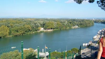 [Avignon13.jpg]