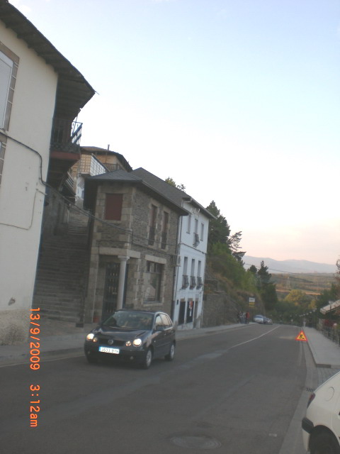 [Puebla+de+Sanabria+091.jpg]