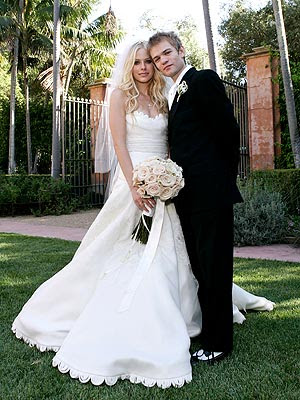 Celebrity wedding dresess Avril lavigne Wedding Dress Top Celebrity Celebrity wedding dresess Avril lavigne Wedding Dress Top Celebrity