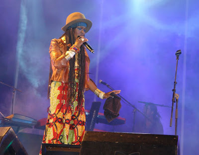 Lauryn Hill Performs In Portugal!