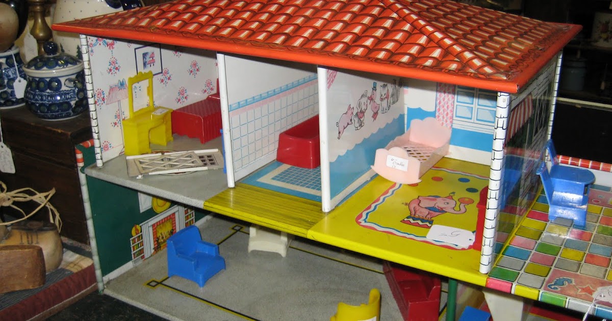 metal dollhouses from the 50s