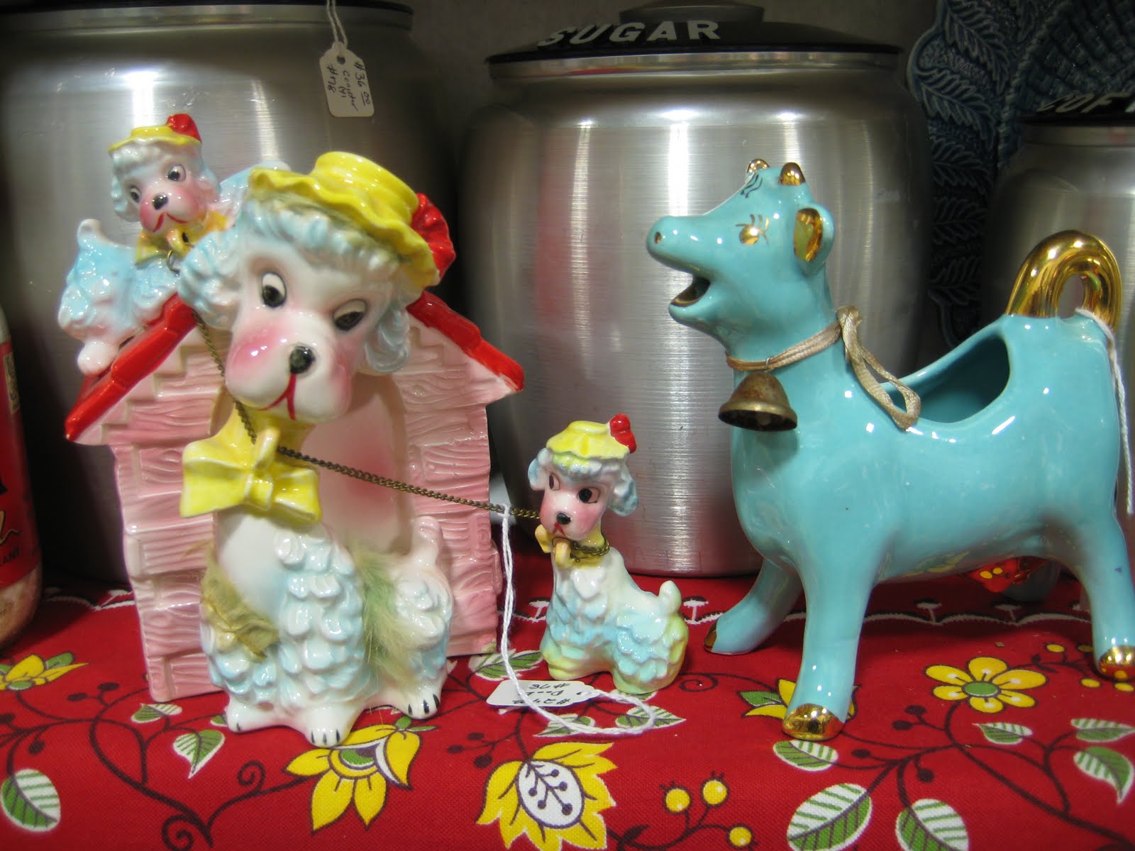 C. Dianne Zweig Kitsch 'n Stuff Antique Booth Display Ideas The