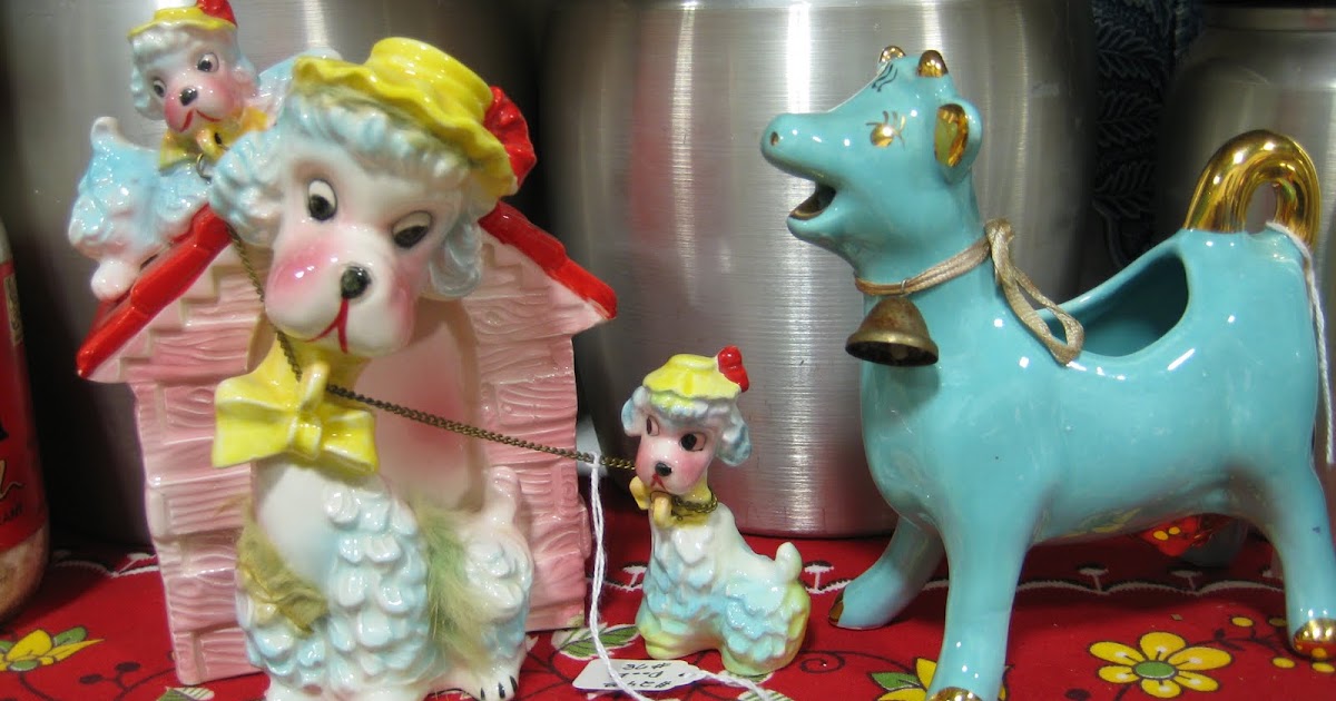 C. Dianne Zweig Kitsch 'n Stuff Antique Booth Display Ideas The