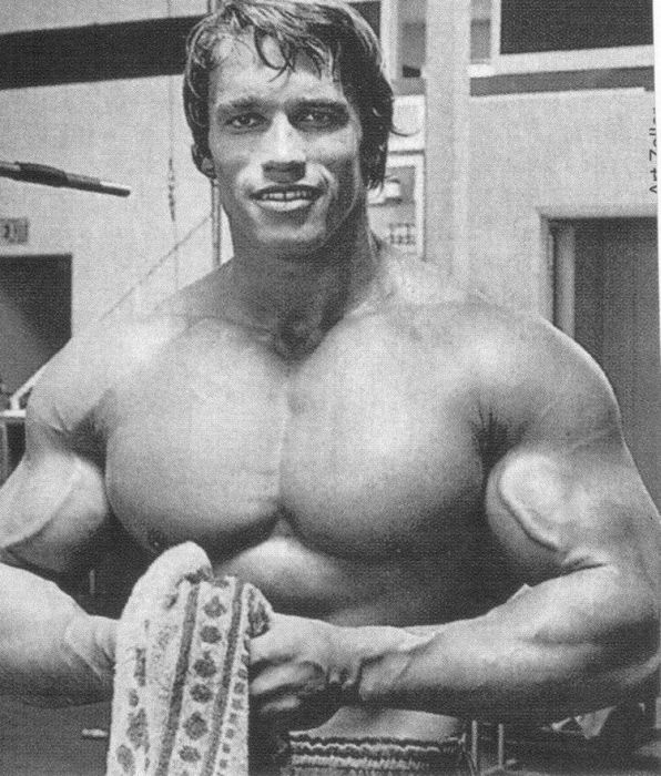 Incredible young Arnold Schwarzenegger photos (part 1/5) | PicsCrunch