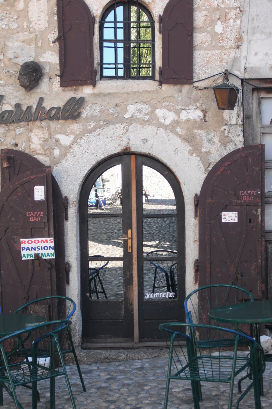 [mostar+miralls.JPG]