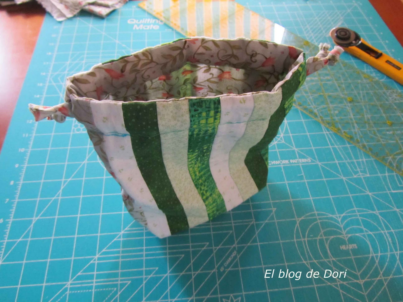 El blog de Dori: Tutorial Bolsita baño
