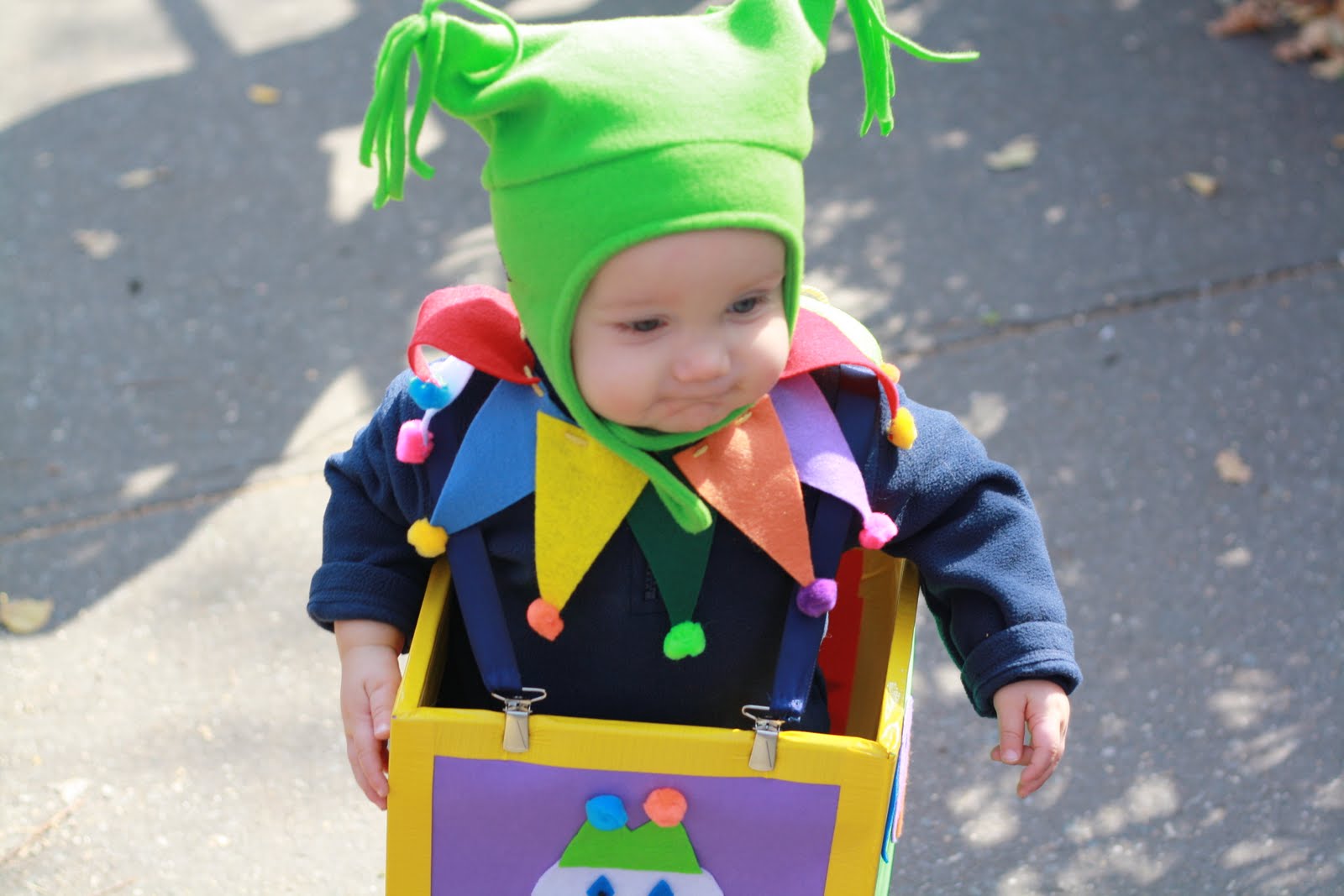 Jack in the box - cute, clever Mardi Gras costume. | Boxing halloween costume, Jack costume, Box