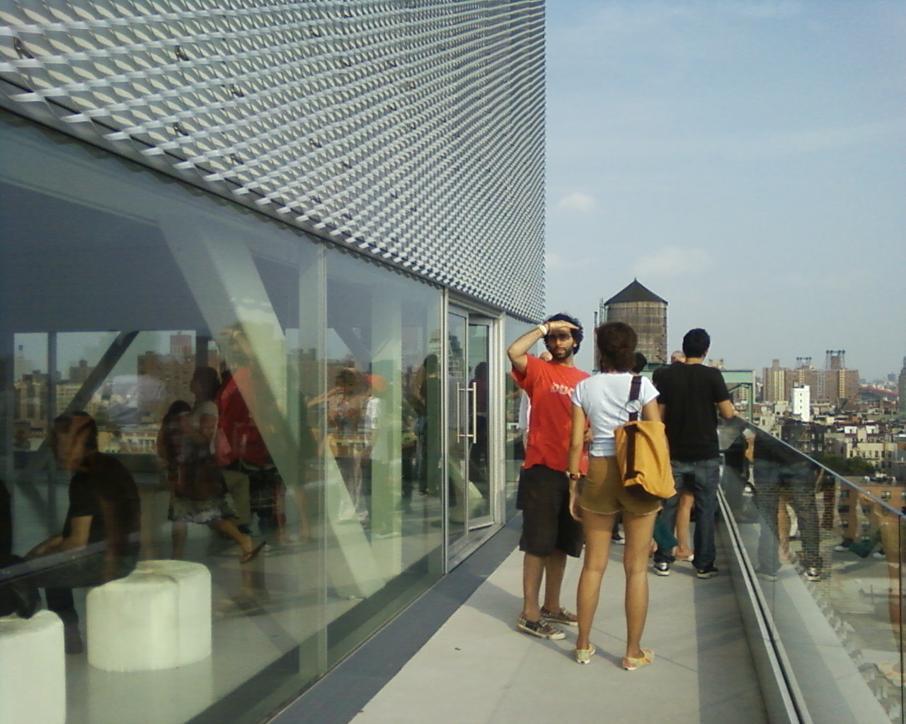 [New+MuseumRoof1.jpg]