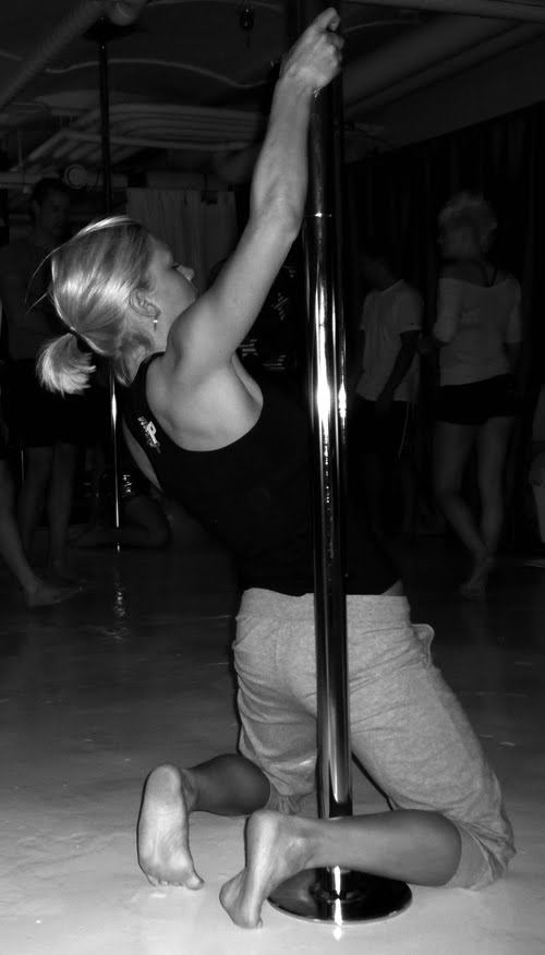 [poledancing.jpg]