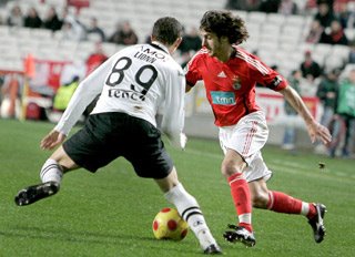 [beeeeeeeeeeeefica.jpg]