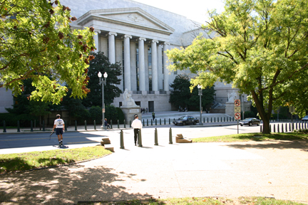[Rayburn__bldg_front.JPG]
