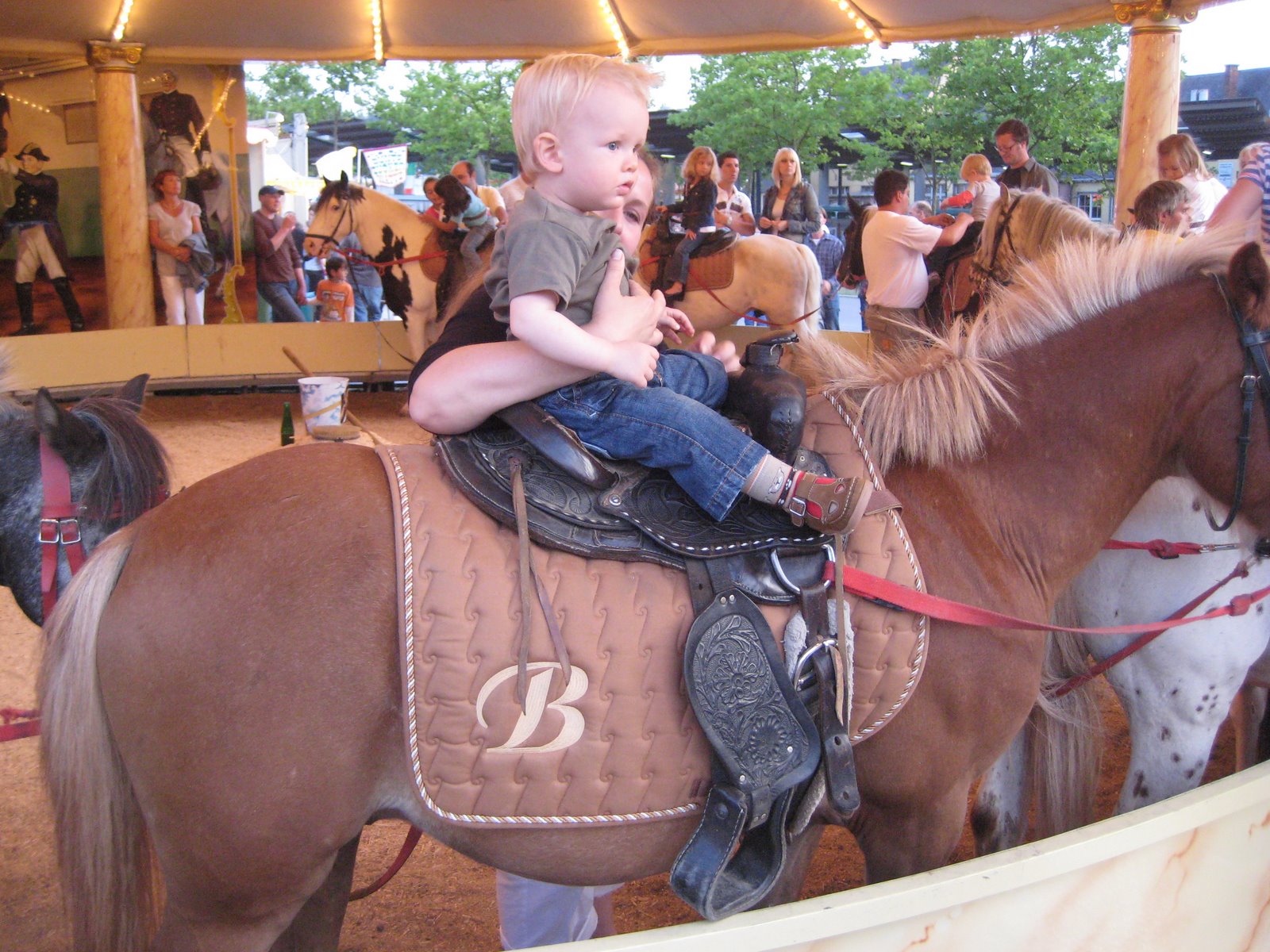 [Louis+April2008+472.jpg]