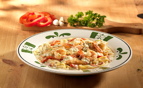 Elise's Recipe Book: Olive Garden's Chicken Carbonara