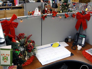 Angie S Pieces Of Flair Christmas Cubicle Decorating Contest