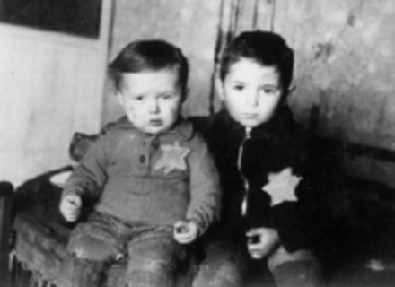 [holocaust2boys_1.gif]