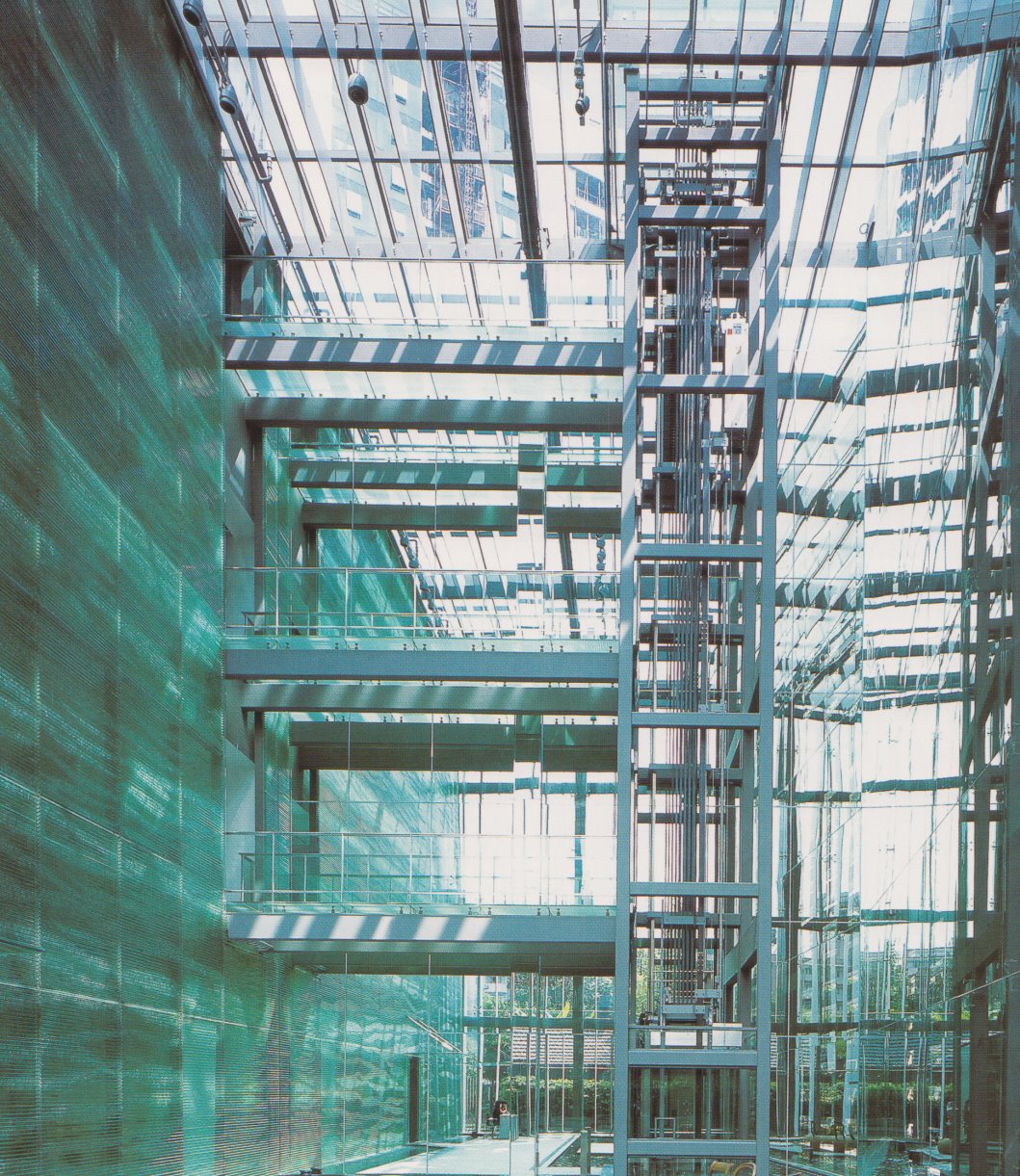 [GlassBuilding.jpg]