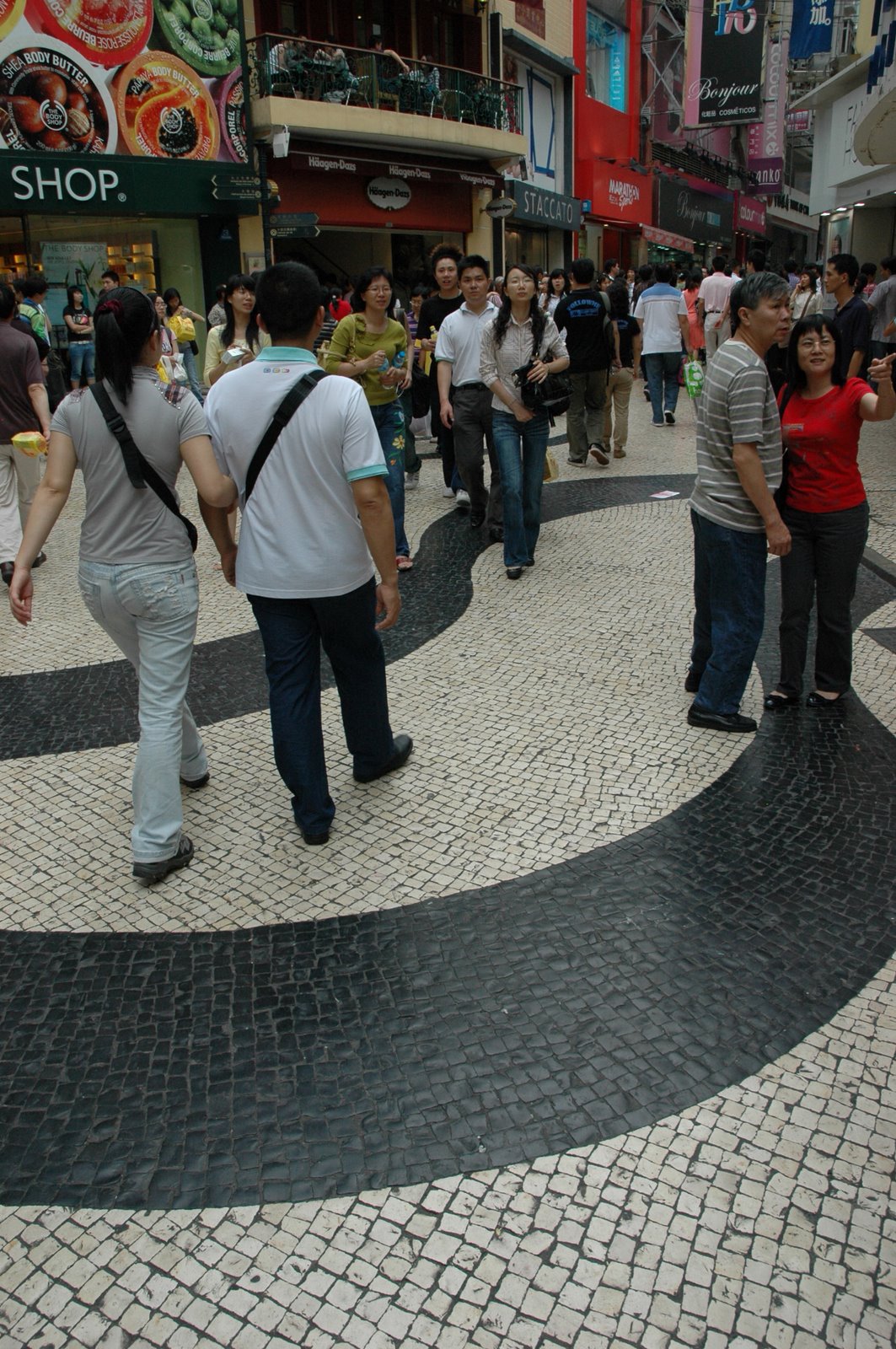 [macau_pavers.jpg]