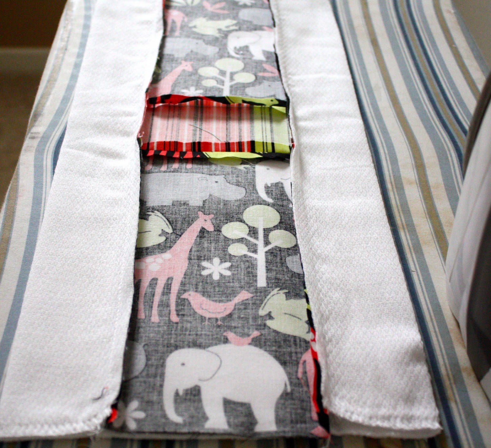 The Dixie Chicken Quilts Burp Cloth Tutorial